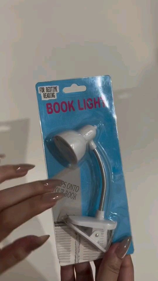 Mini Book Light With Clip – Cute Retro Night Lamp with 360° Flexible Gooseneck & Portable Reading Light for Bed